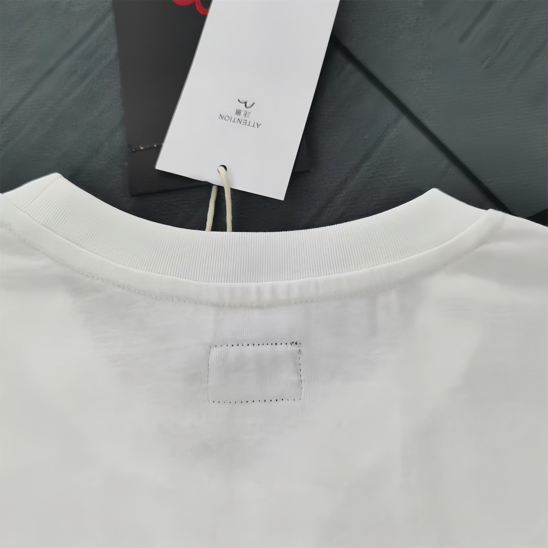 EV 2026 New Men's and Women's T-shirts